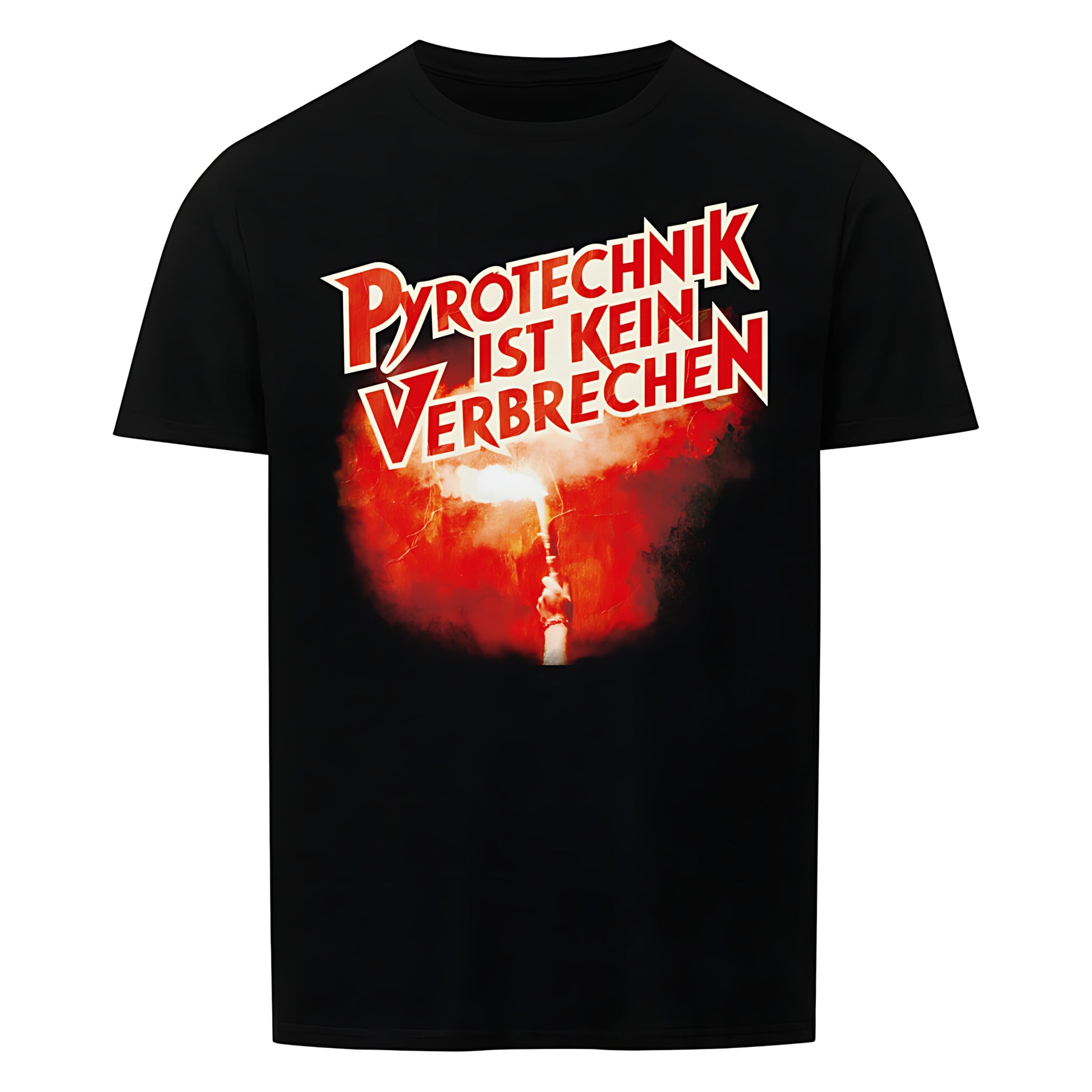 Schwarzes T-Shirt mit Rundhalsausschnitt. Auf der Vorderseite ist der Schriftzug "PYROTECHNIK IST KEIN VERBRECHEN" in roten Buchstaben aufgedruckt. Darunter befindet sich ein roter, flammenähnlicher Effekt, der den Eindruck von Feuerwerk erweckt.
